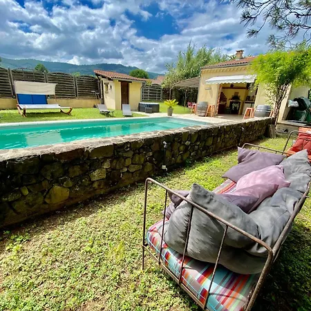 Holiday home Maison 6p, 3ch, Piscine Chauffee, Jacuzzi, Cuisine D'ete, Jardin Clos