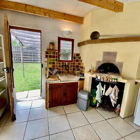 Maison 6p, 3ch, Piscine Chauffee, Jacuzzi, Cuisine D'ete, Jardin Clos * Alba-la-Romaine