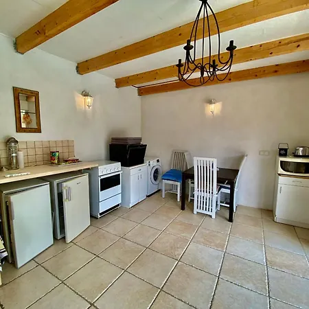 Maison 6p, 3ch, Piscine Chauffee, Jacuzzi, Cuisine D'ete, Jardin Clos Alba-la-Romaine