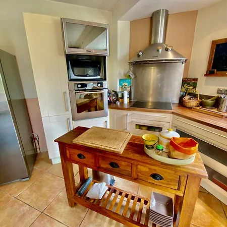 Maison 6p, 3ch, Piscine Chauffee, Jacuzzi, Cuisine D'ete, Jardin Clos * Alba-la-Romaine